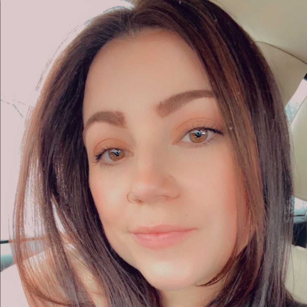 Meet your Posher, Felicia